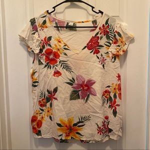 Old Navy Floral Flutter Sleeve Blouse